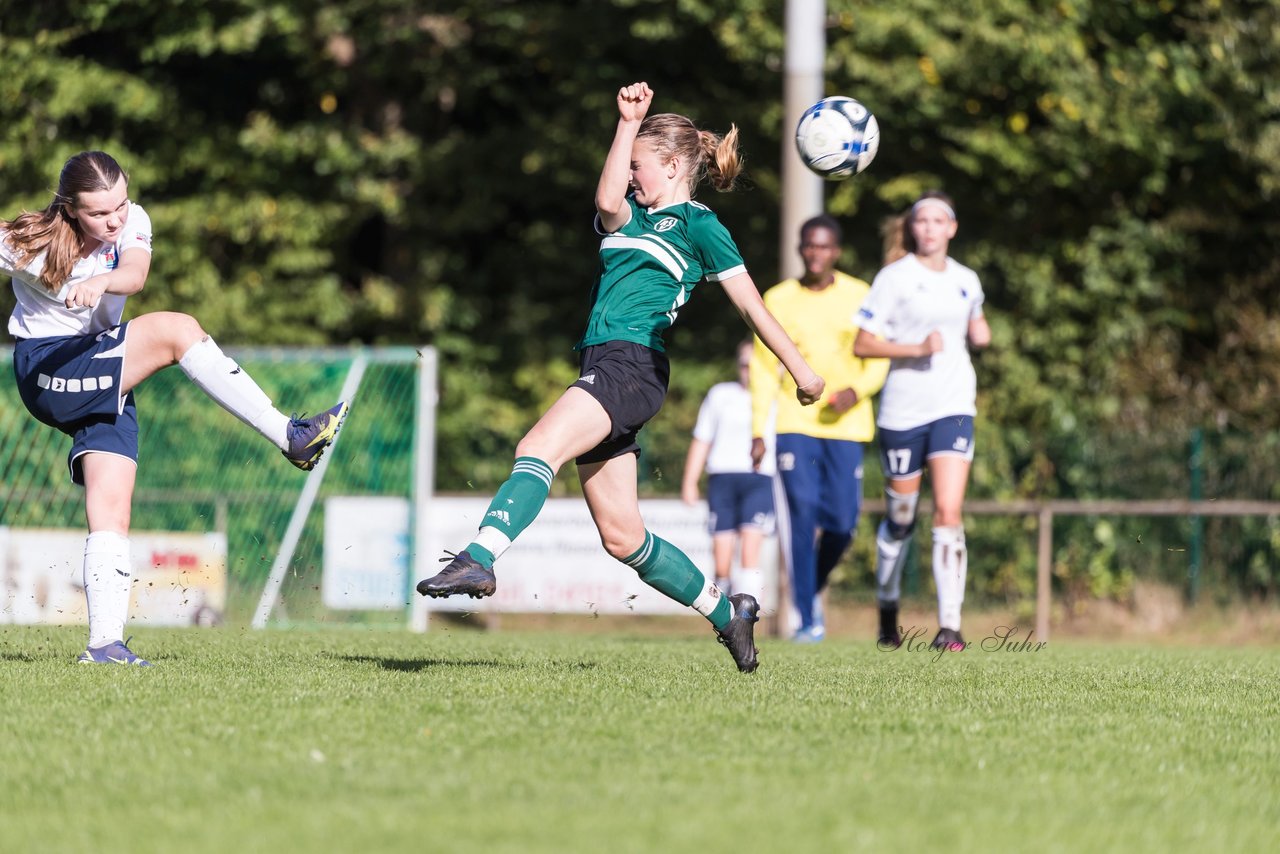 Bild 233 - wBJ VfL Pinneberg - Rissen : Ergebnis: 8:0